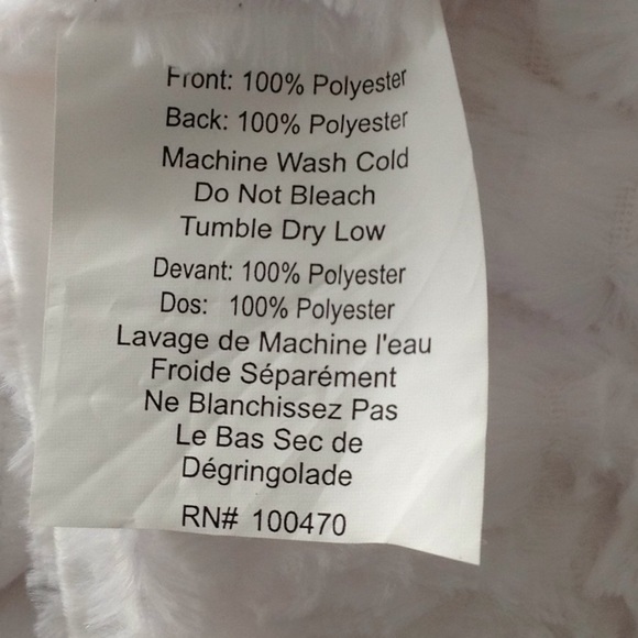 Decorative throw blanket - Picture 3 of 3